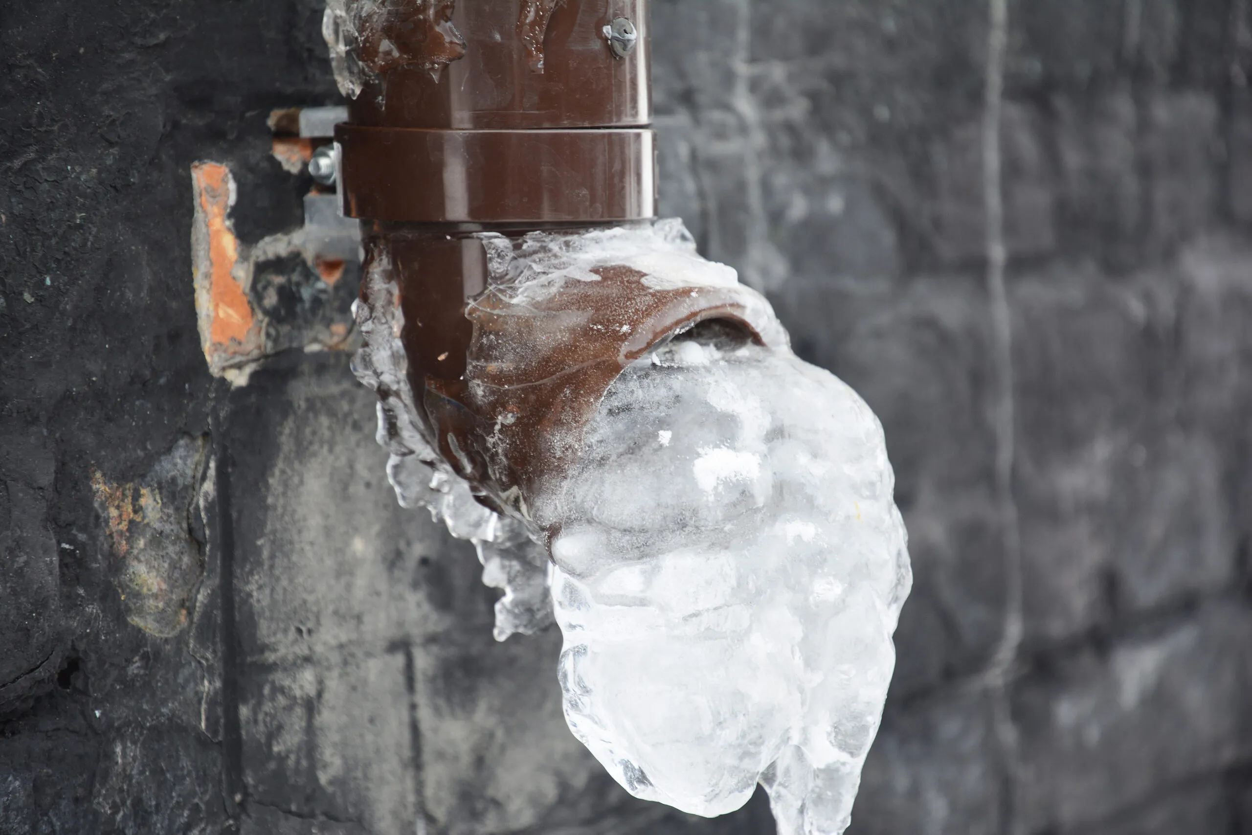 Frozen Pipes - Professional Electrician Service